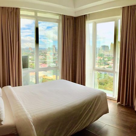 Padgett Place Prime Suites Cebu Екстер'єр фото
