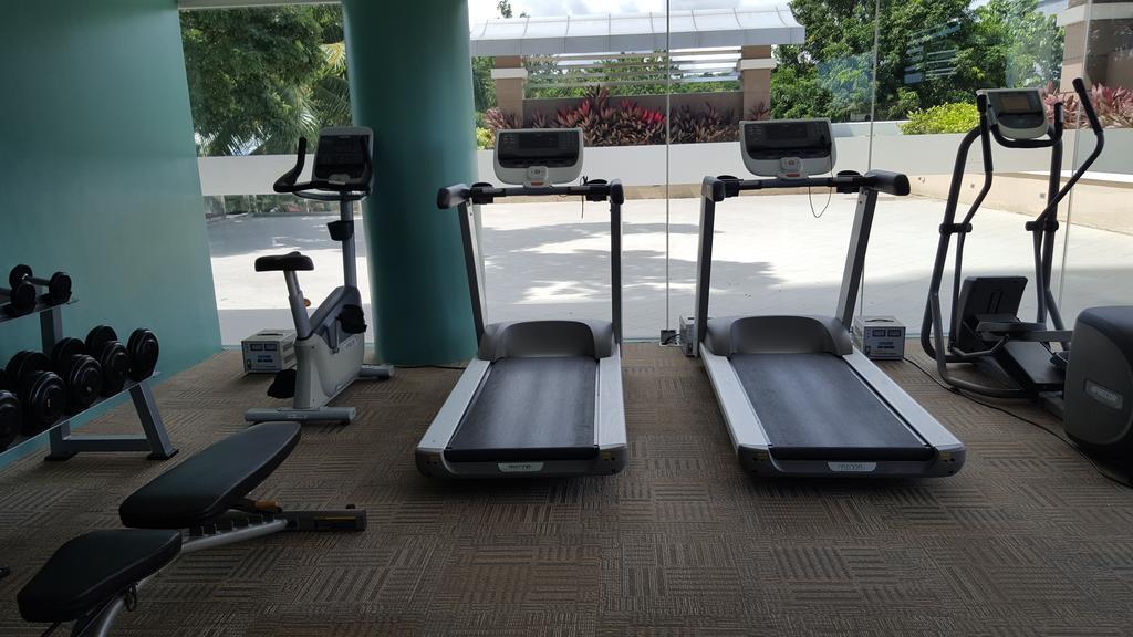 Padgett Place Prime Suites Cebu Екстер'єр фото