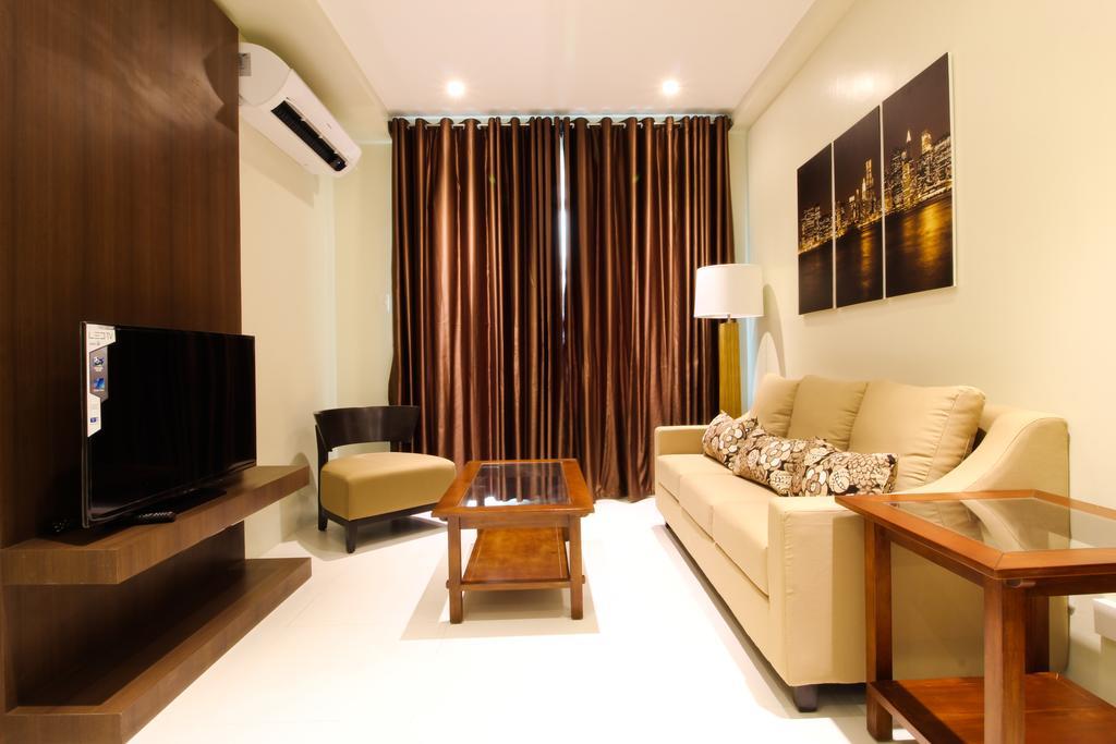 Padgett Place Prime Suites Cebu Екстер'єр фото