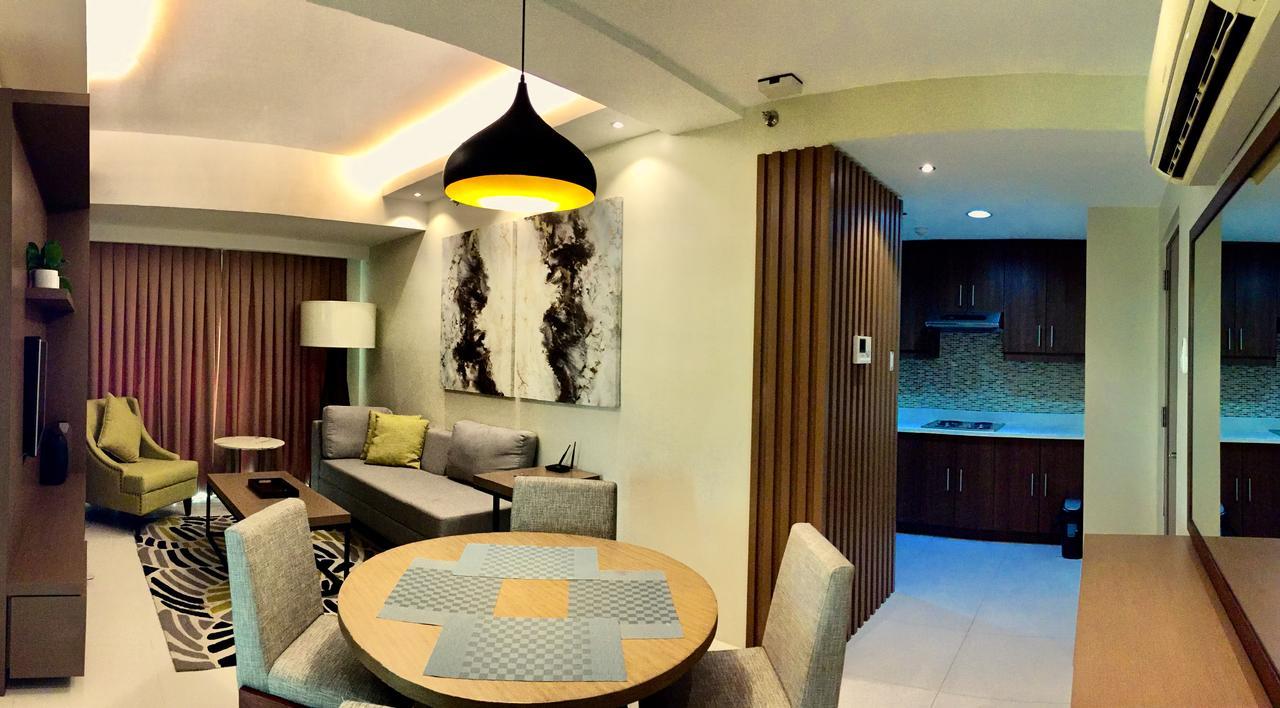 Padgett Place Prime Suites Cebu Екстер'єр фото