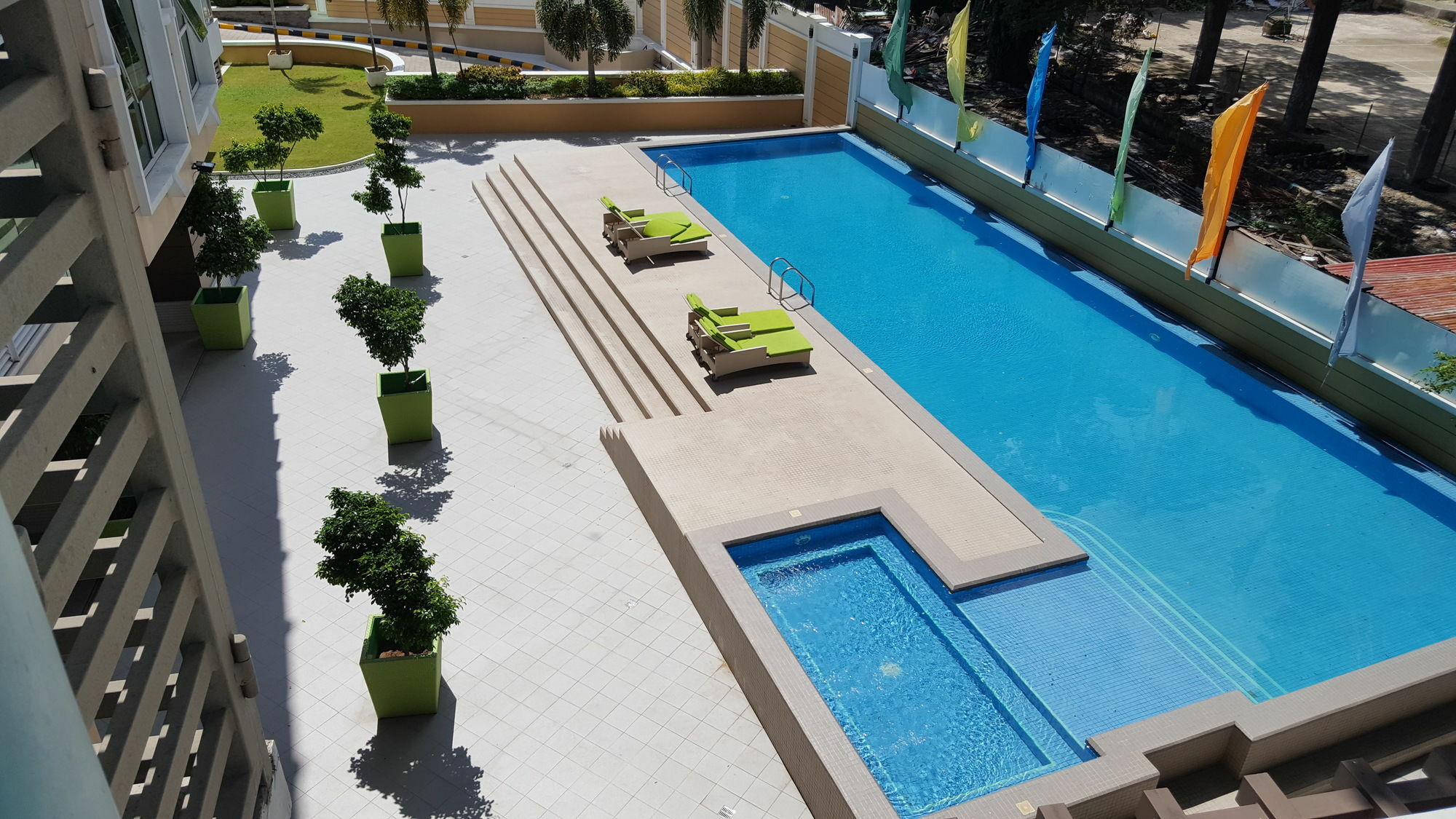 Padgett Place Prime Suites Cebu Екстер'єр фото