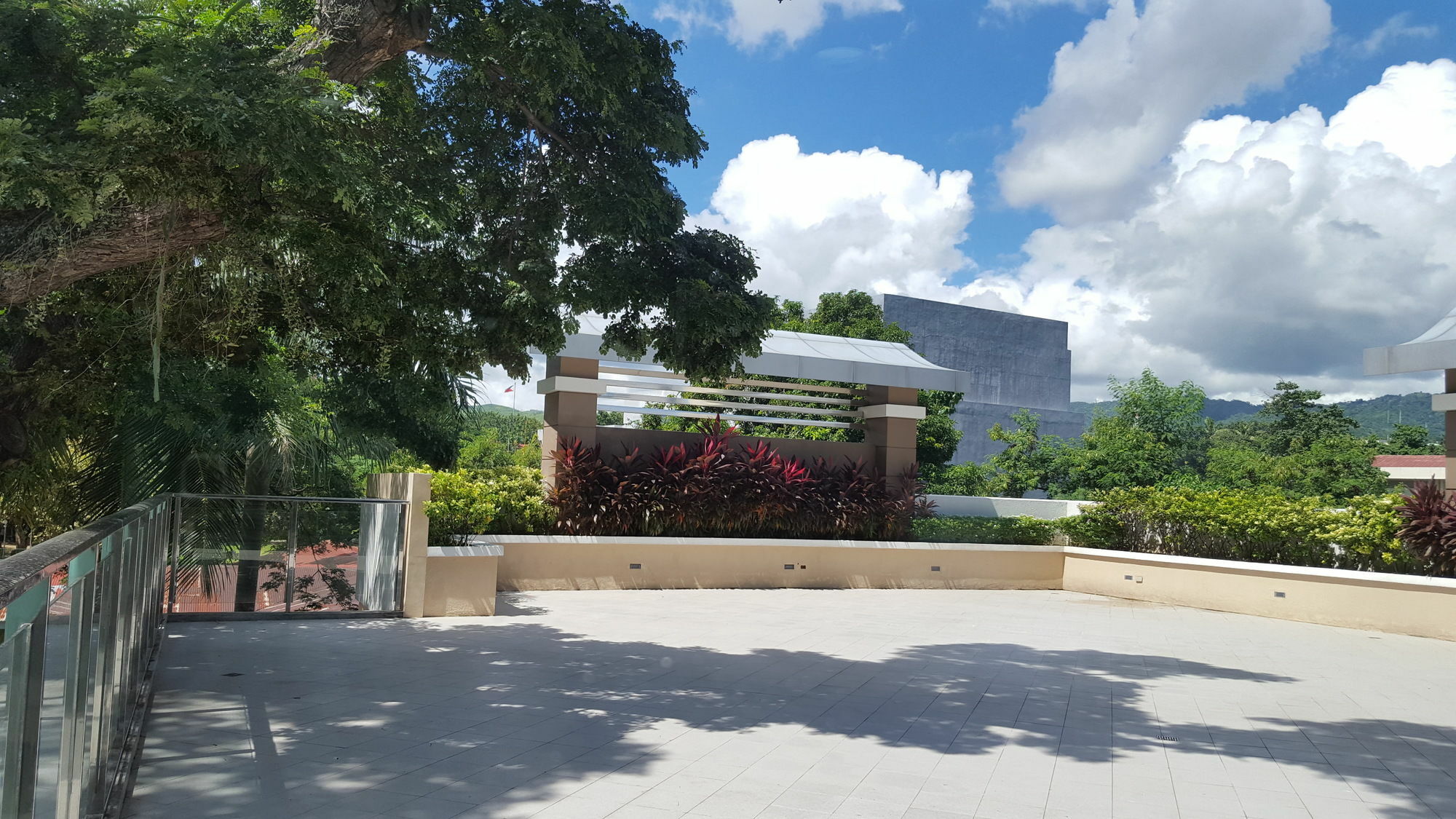 Padgett Place Prime Suites Cebu Екстер'єр фото